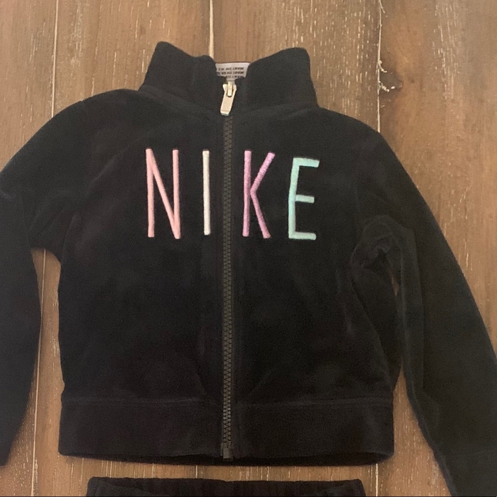 Nike sweatsuit.